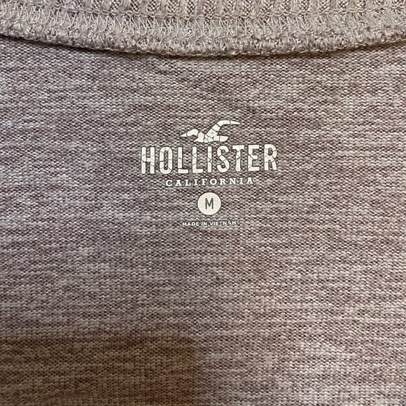 Hollister size medium light purple crew neck sweater - Picture 4 of 4